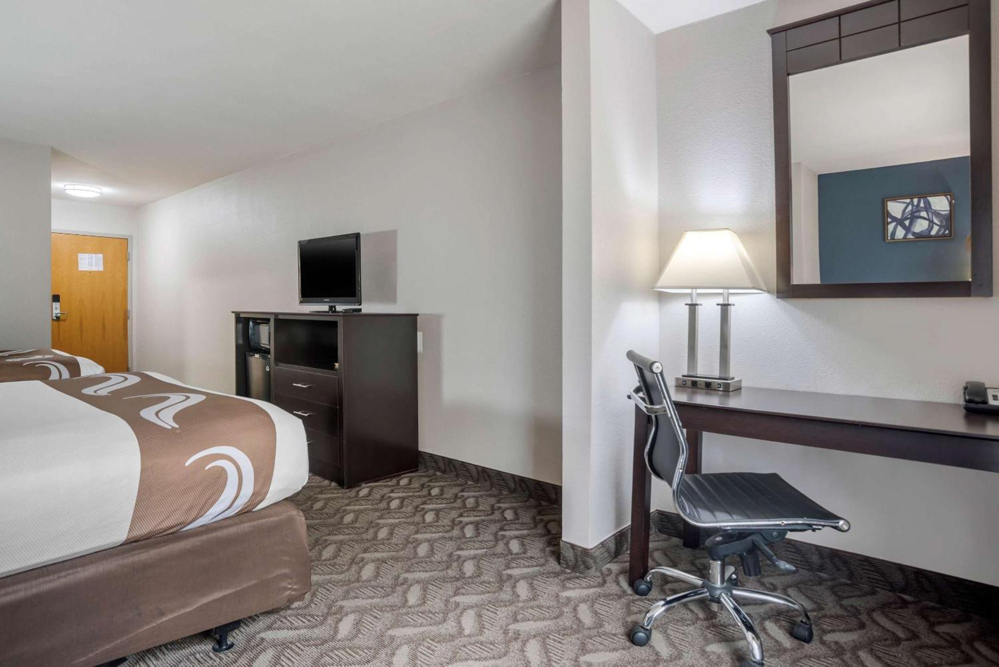 Quality Suites Baton Rouge East - Denham Springs Dış mekan fotoğraf