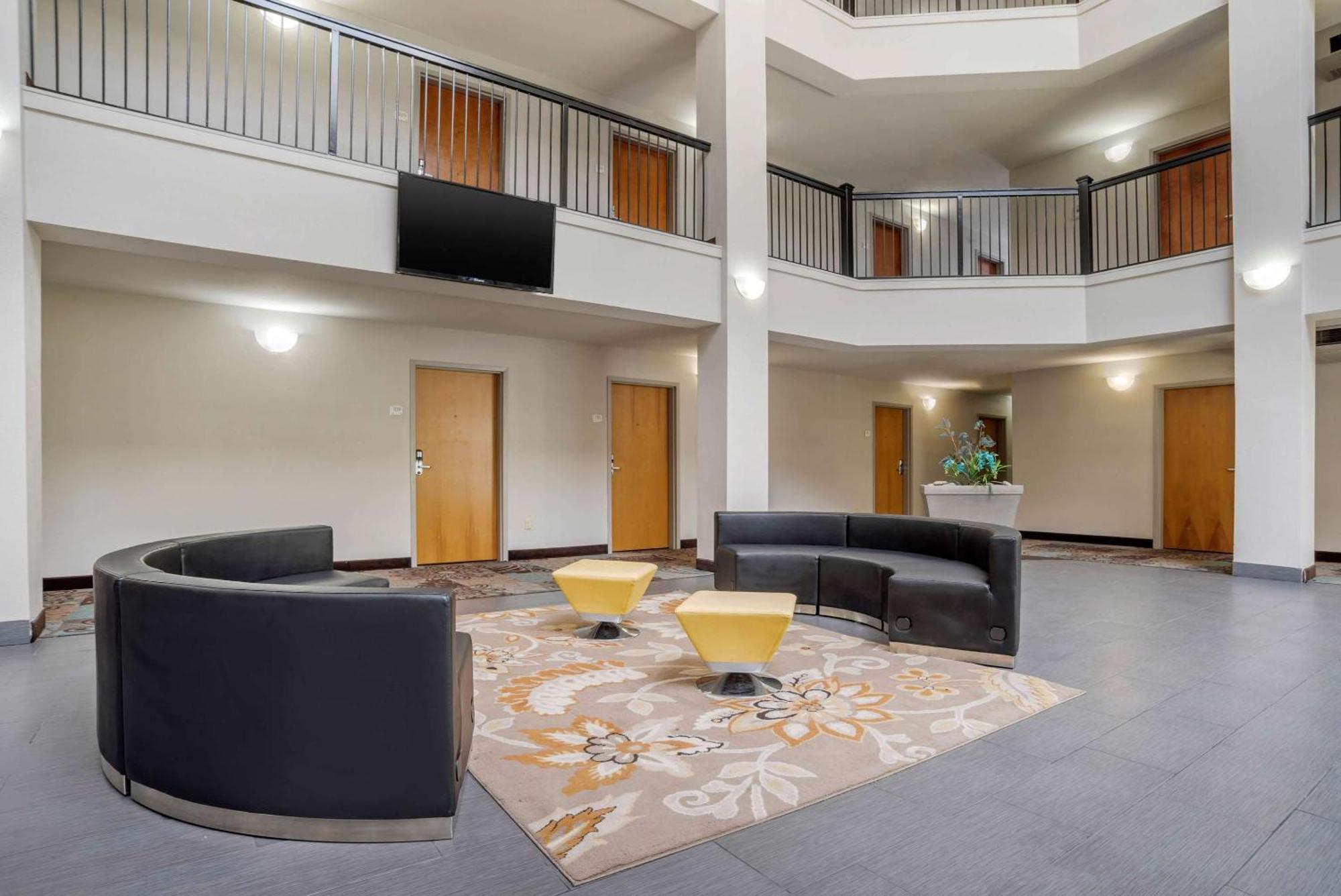 Quality Suites Baton Rouge East - Denham Springs Dış mekan fotoğraf